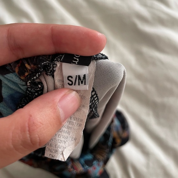 ONZIE multicolored shorts S/M - Picture 4 of 4